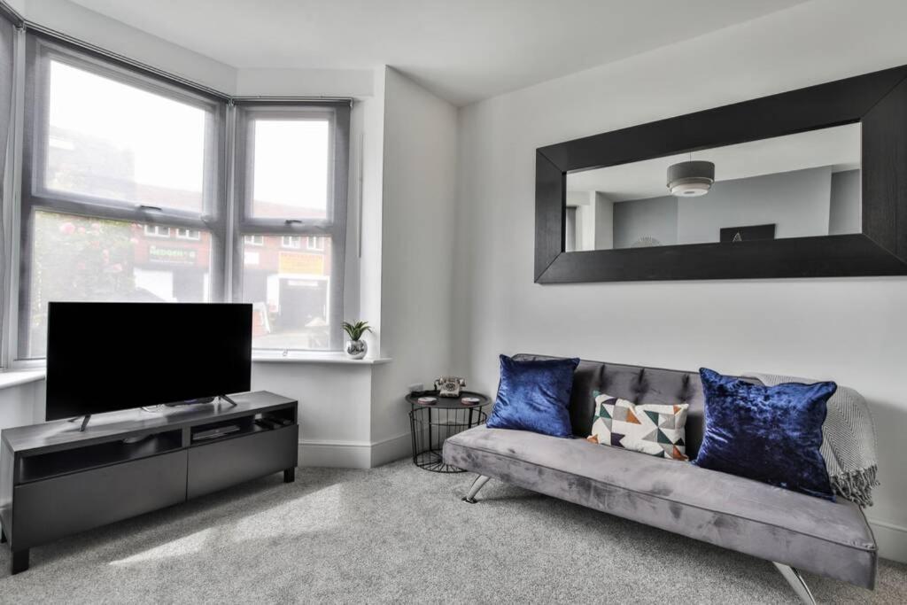 Refurbished Plush Property Great Transport Links Sheffield Exterior foto