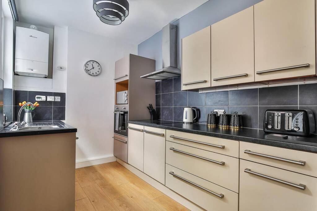 Refurbished Plush Property Great Transport Links Sheffield Exterior foto